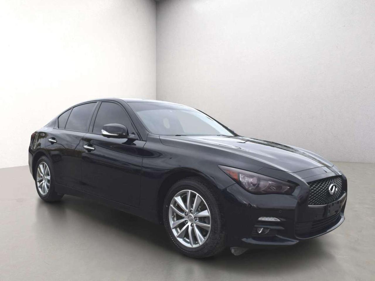 2016 Infiniti Q50 2.0t AWD PREMIUM Photo
