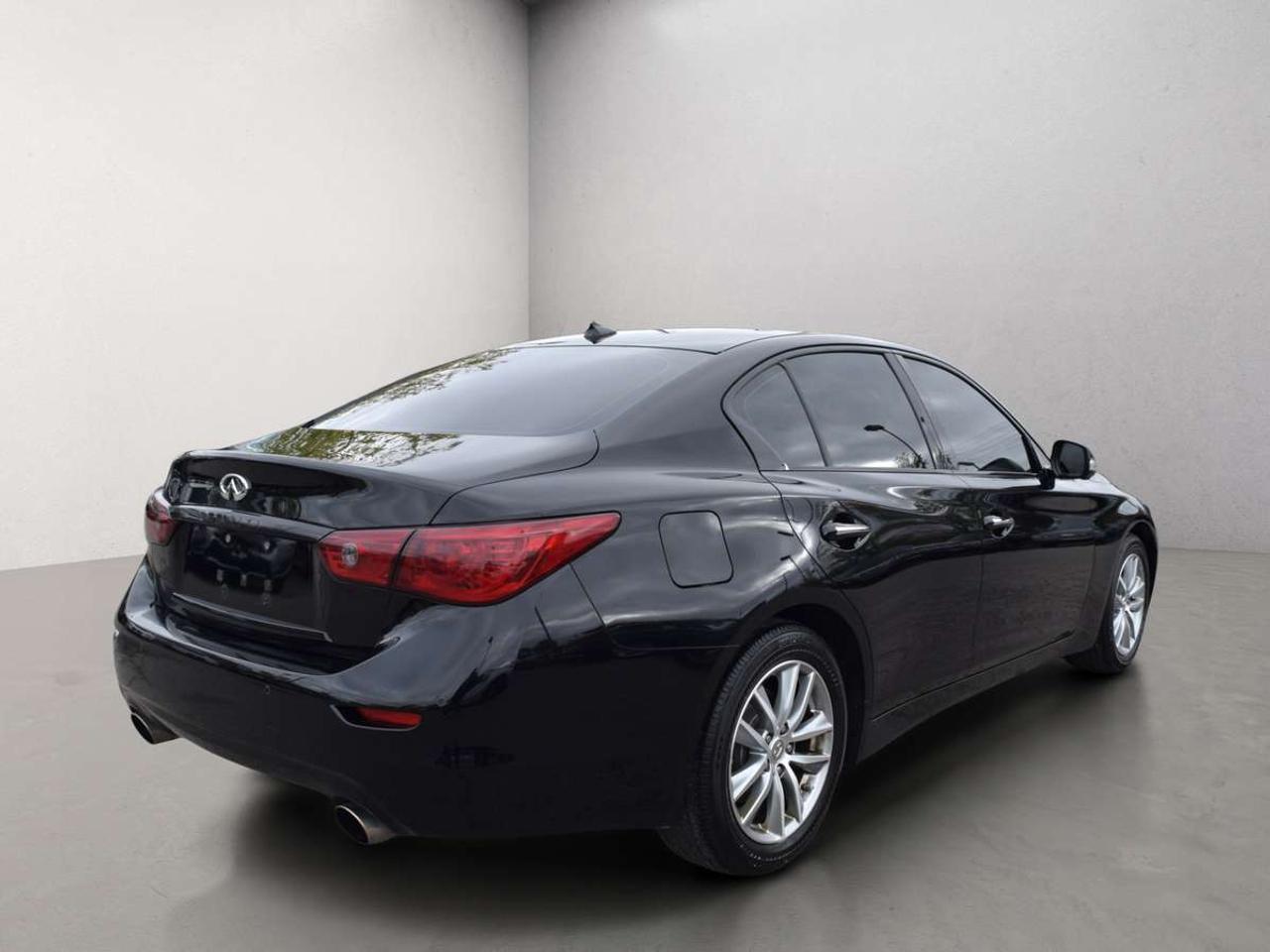 2016 Infiniti Q50 2.0t AWD PREMIUM Photo