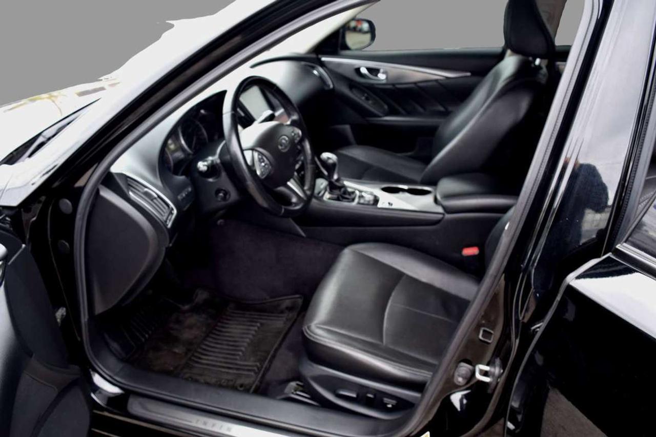 2016 Infiniti Q50 2.0t AWD PREMIUM Photo