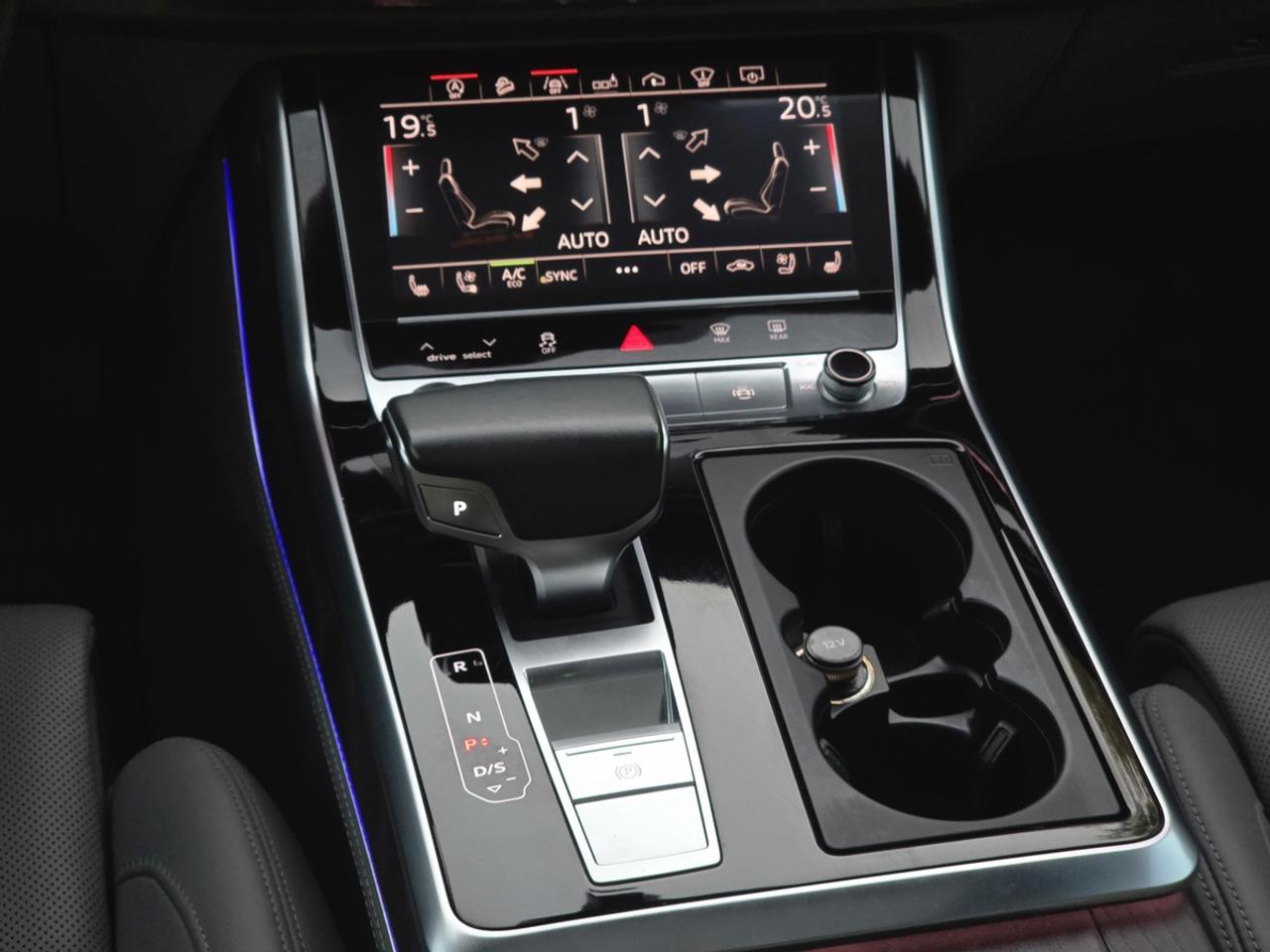 2019 Audi Q8 Technik | Clean Carfax! Photo