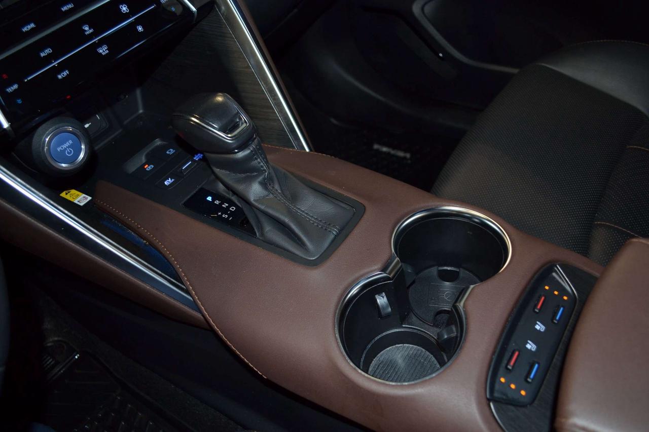 2021 Toyota Venza  Photo