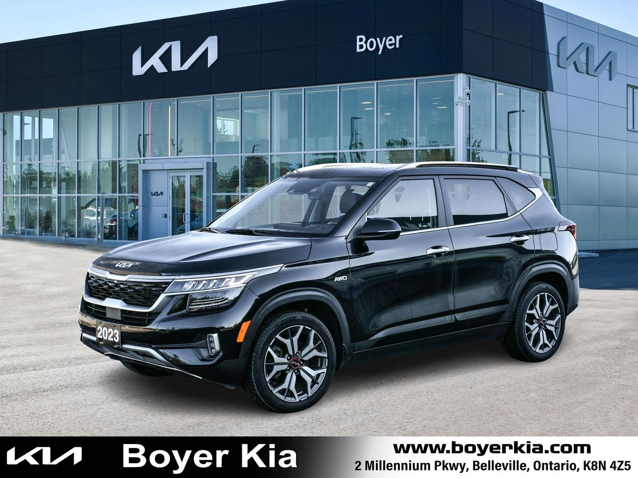 2023 Kia Seltos SX Turbo AWD w/Burgundy Interior Photo5