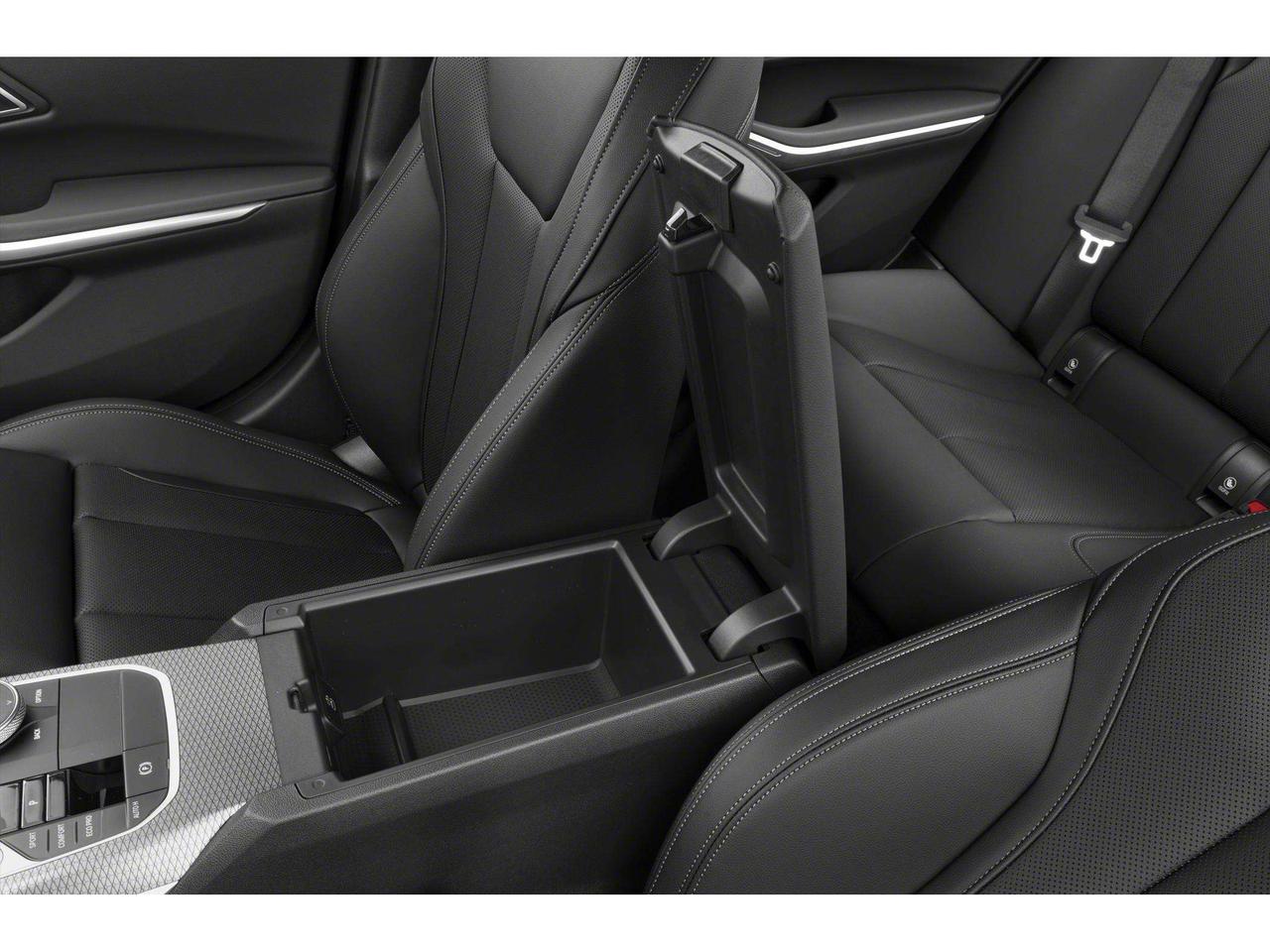 2024 BMW 3 Series xDrive Sedan Photo