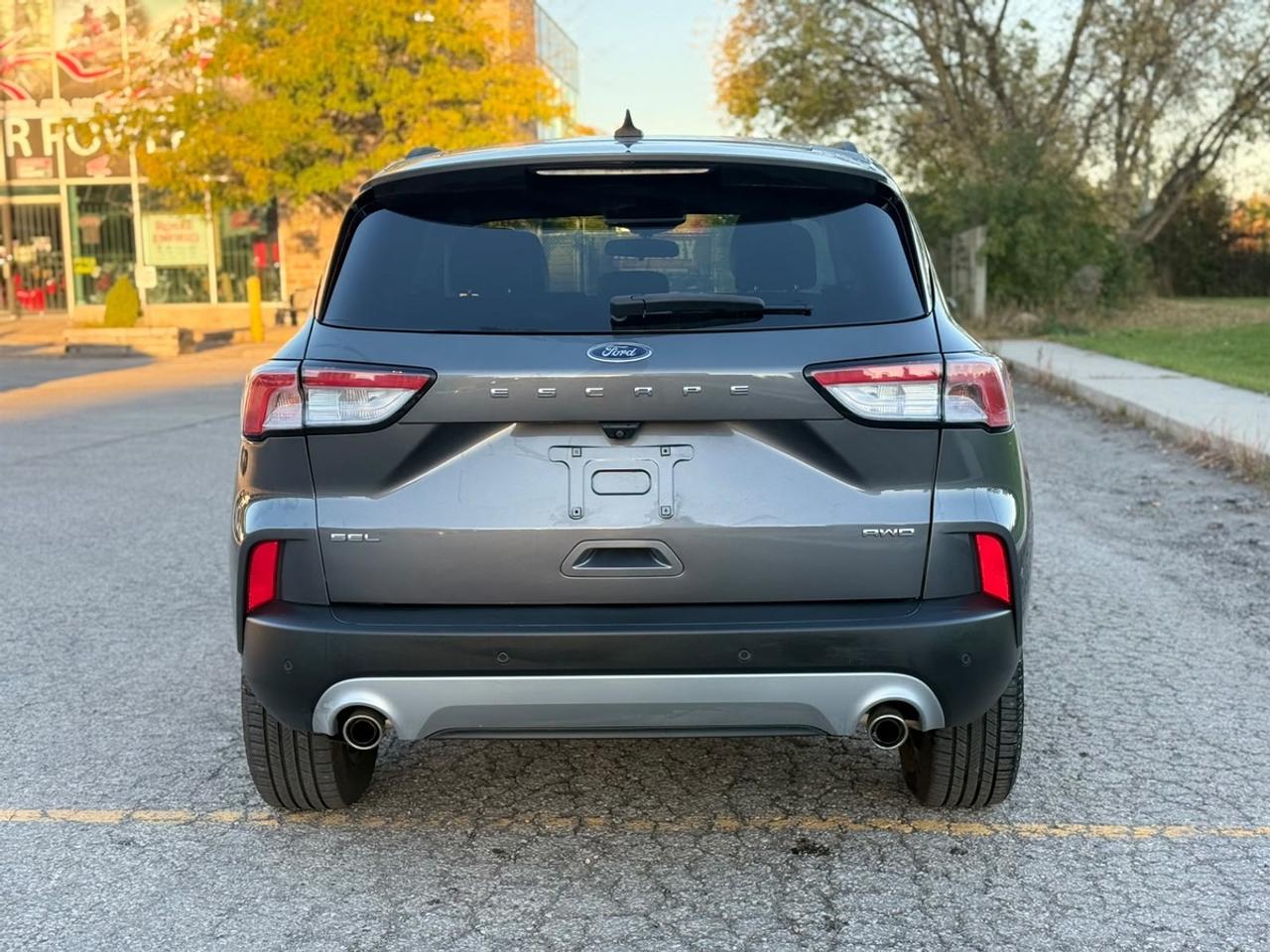 2021 Ford Escape SEL Photo
