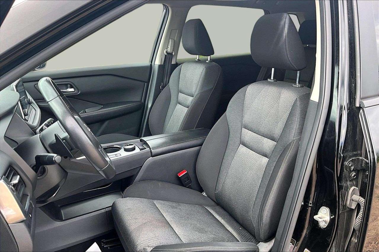 2024 Nissan Rogue SV   Heated Seats   CarPlay   AWD Photo