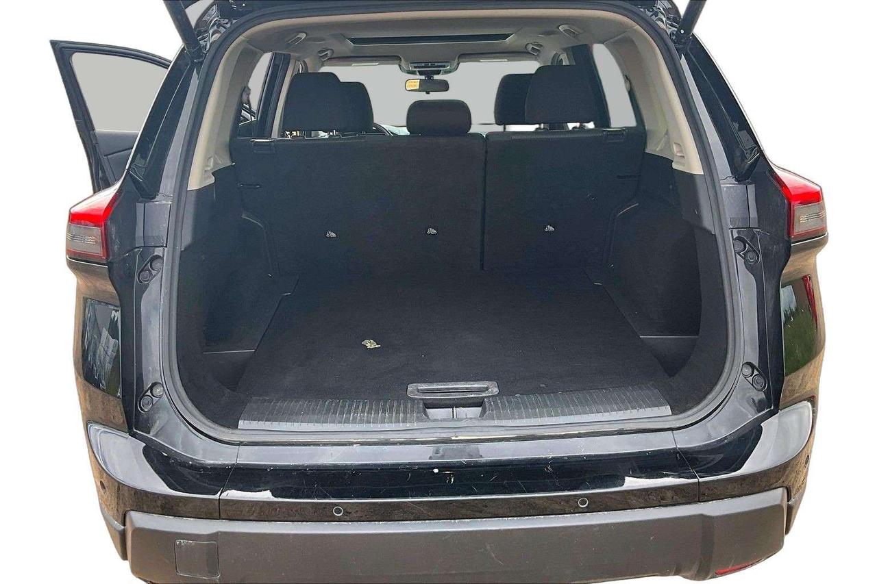 2024 Nissan Rogue SV   Heated Seats   CarPlay   AWD Photo