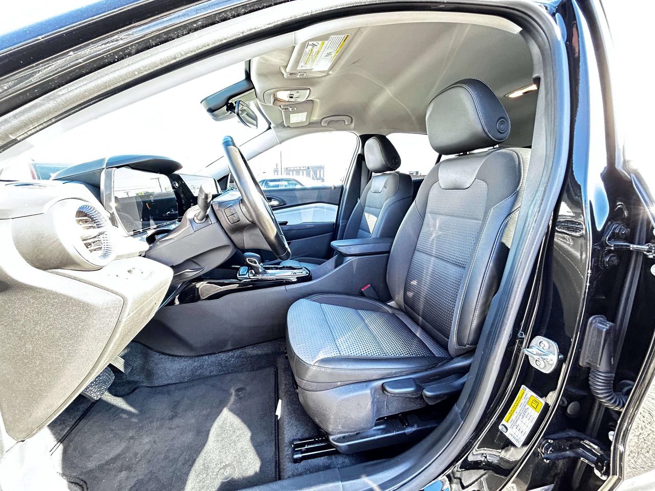 2025 Chevrolet Trax Fwd Lt Photo