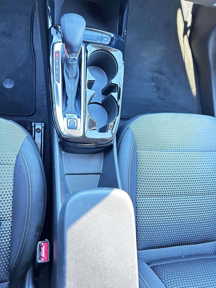 2025 Chevrolet Trax Fwd Lt Photo