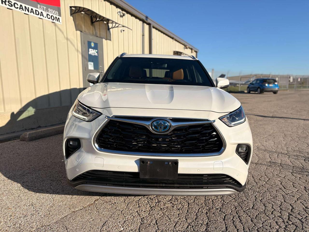 2021 Toyota Highlander Hybrid Limited Photo1