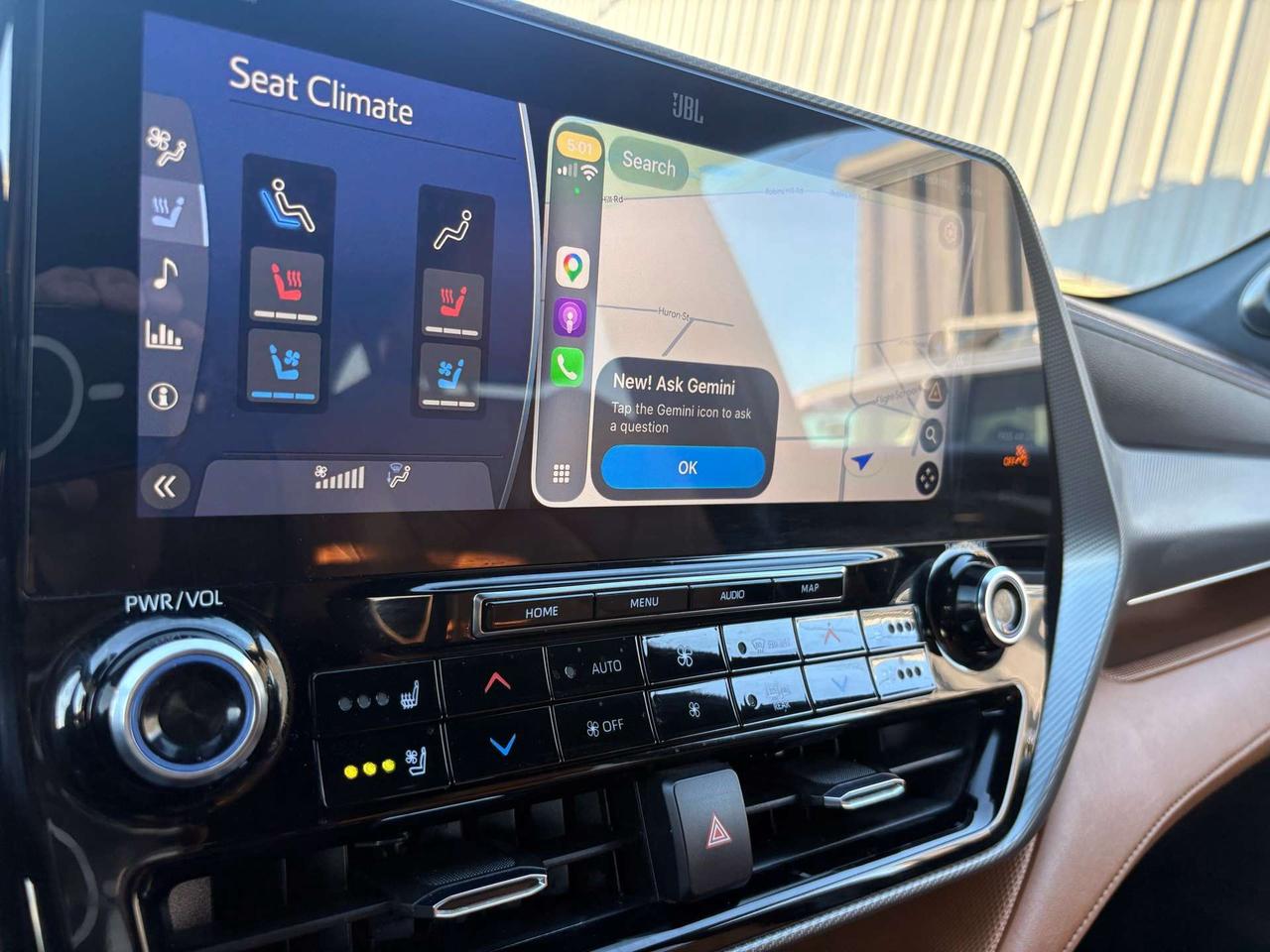2021 Toyota Highlander Hybrid Limited Photo
