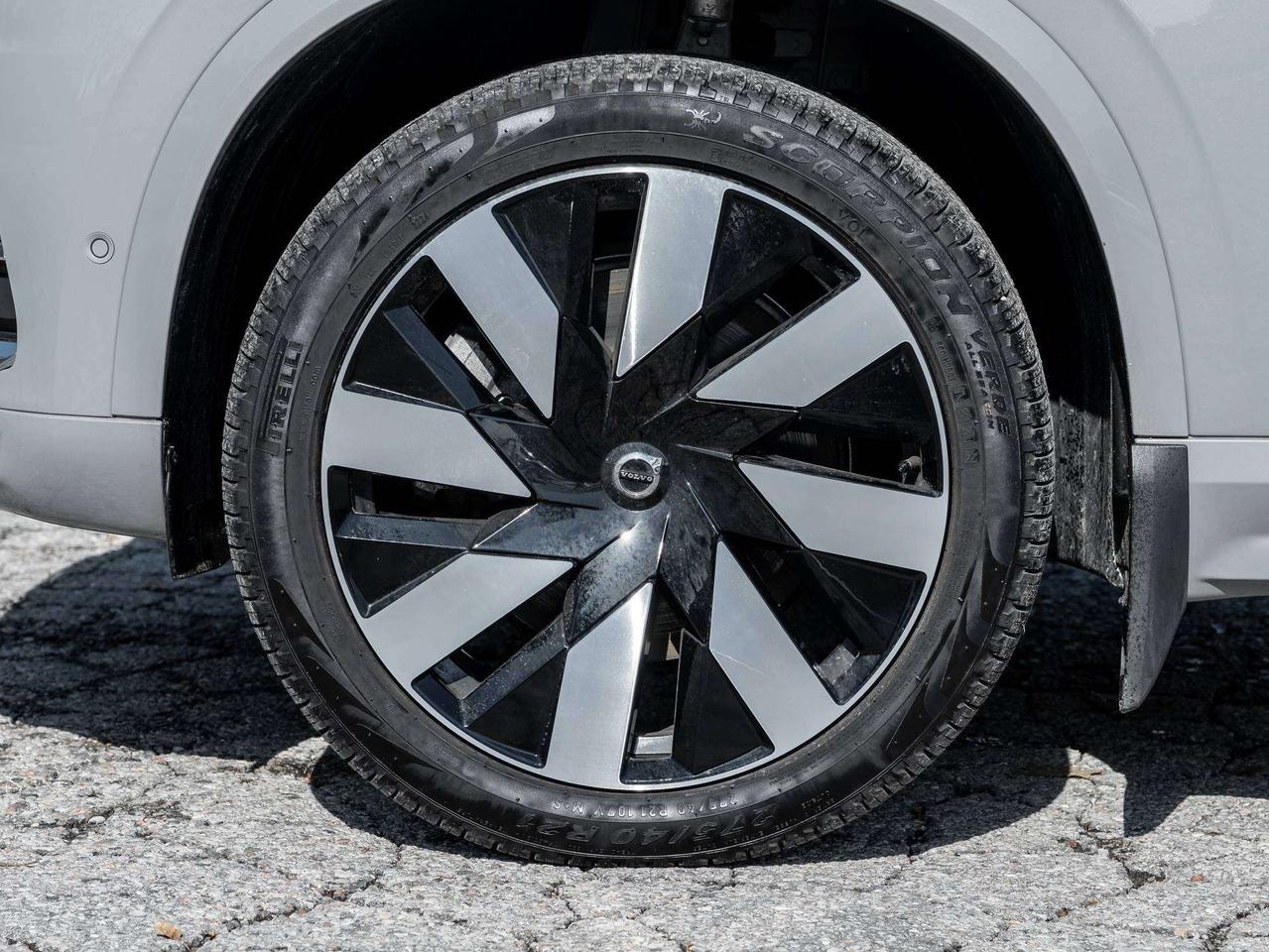 2025 Volvo XC90 ULTRA^Plug-In Hybrid^Low km^CPO Rate fr 2.99%* Photo4