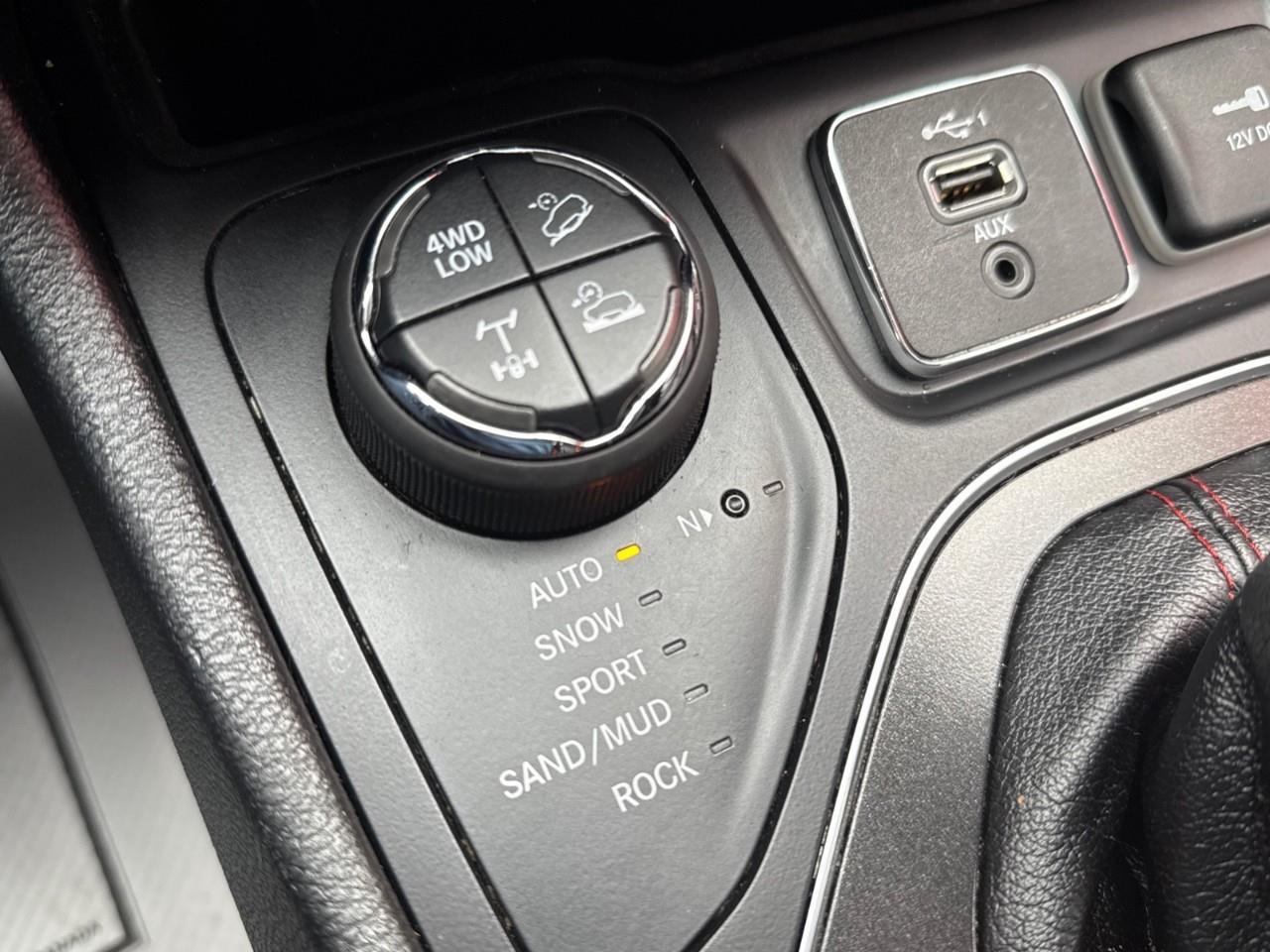 2019 Jeep Cherokee Trailhawk 4dr 4x4 Photo