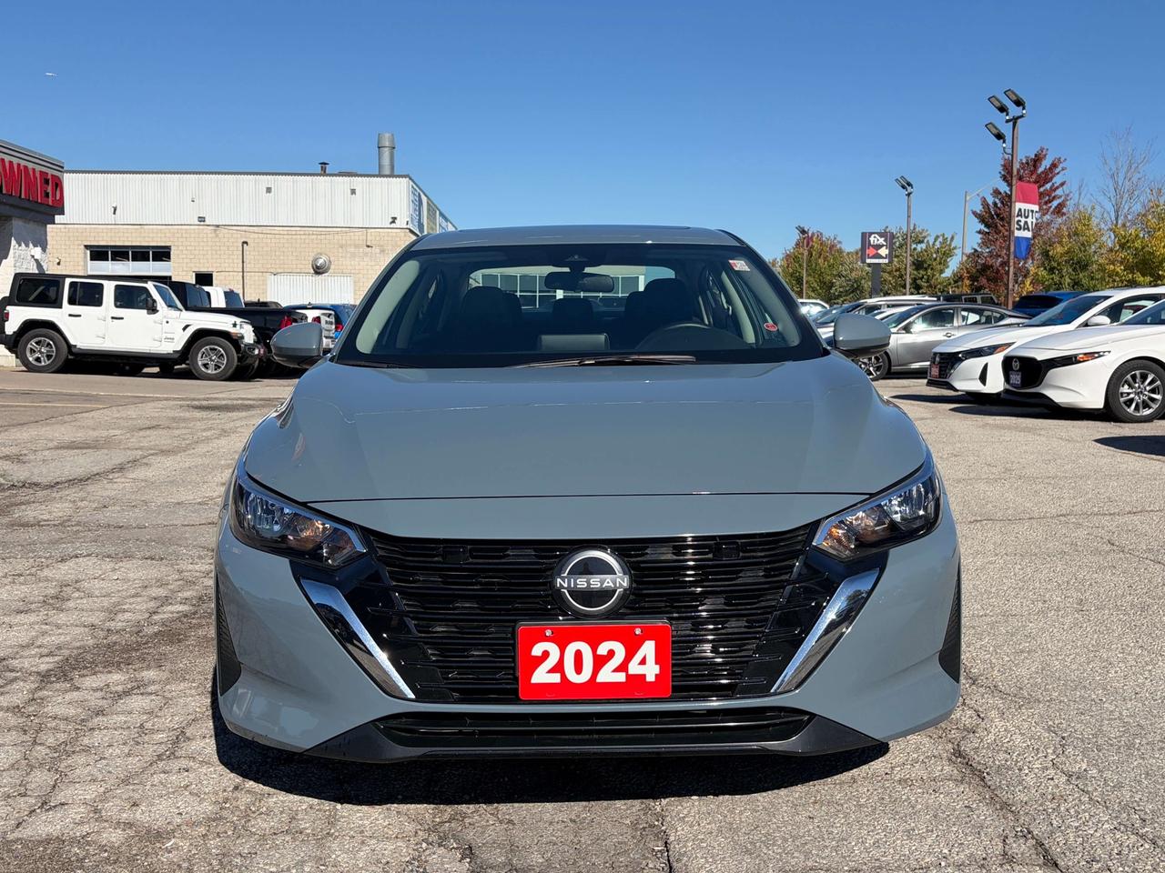 2024 Nissan Sentra SV Moonroof w/Remote Start, Intelligent Cruise Photo1