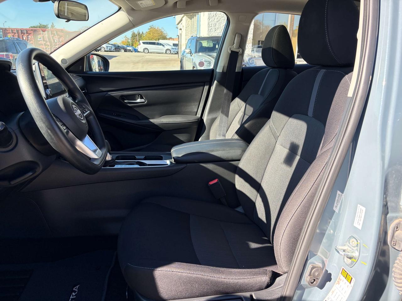 2024 Nissan Sentra SV Moonroof w/Remote Start, Intelligent Cruise Photo