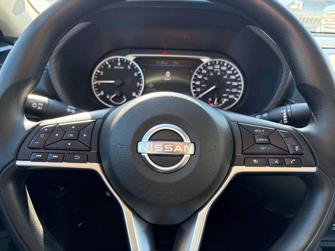 2024 Nissan Sentra SV Moonroof w/Remote Start, Intelligent Cruise Photo