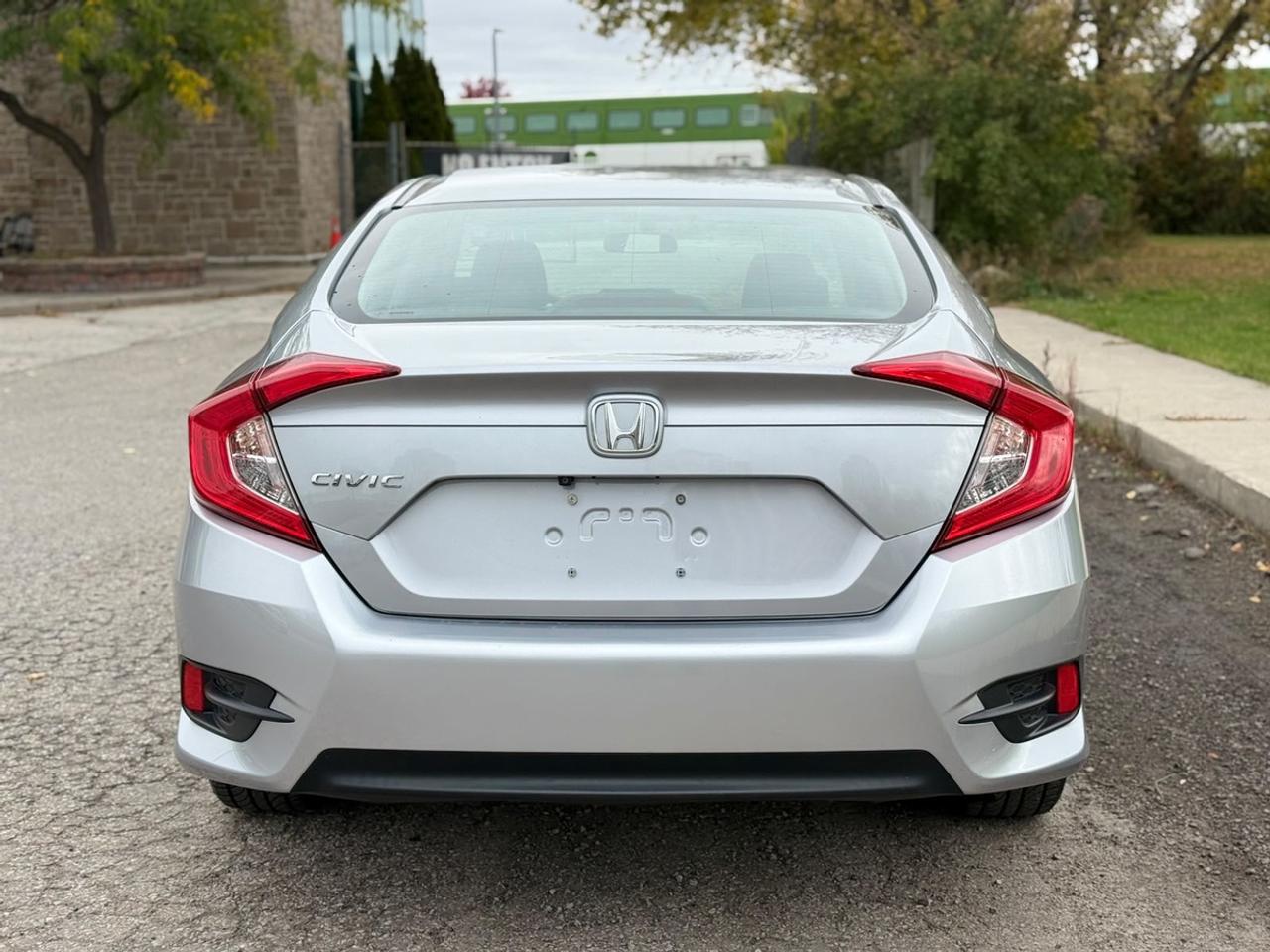 2018 Honda Civic LX Photo