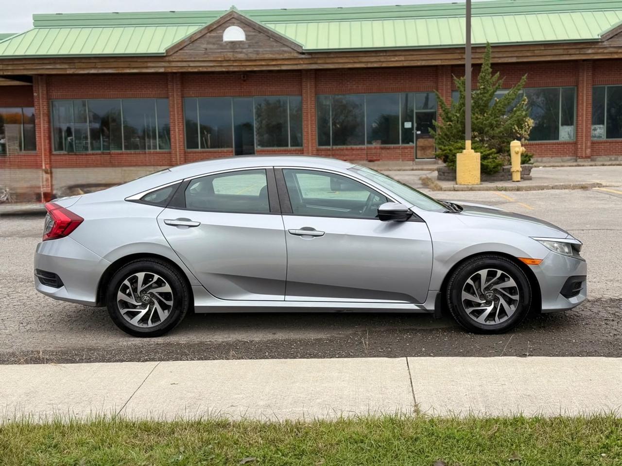2018 Honda Civic LX Photo