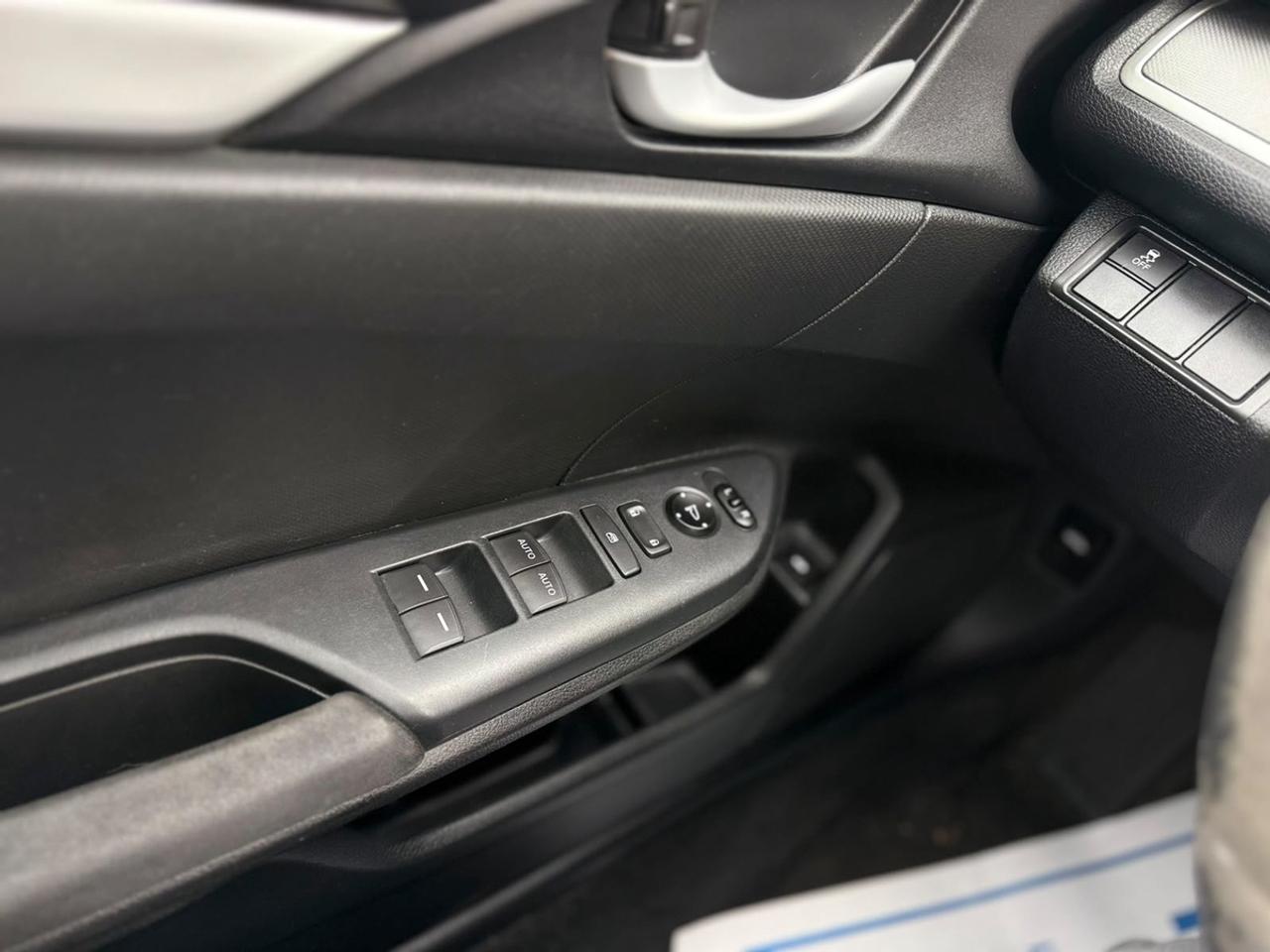 2018 Honda Civic LX Photo