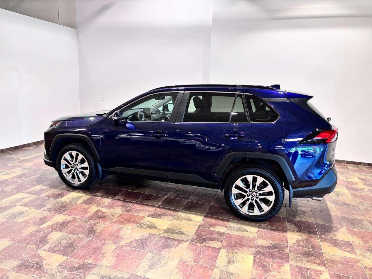 2025 Toyota RAV4 XLE AWD Photo