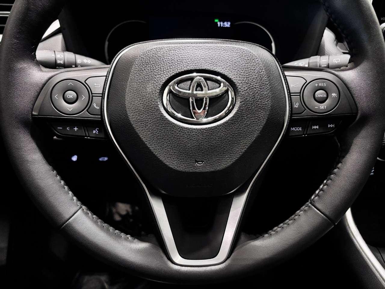 2025 Toyota RAV4 XLE AWD Photo