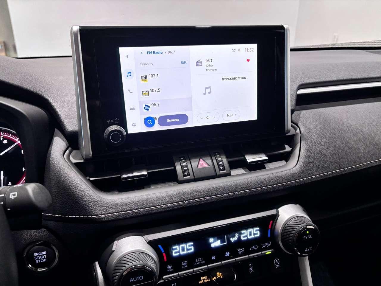 2025 Toyota RAV4 XLE AWD Photo