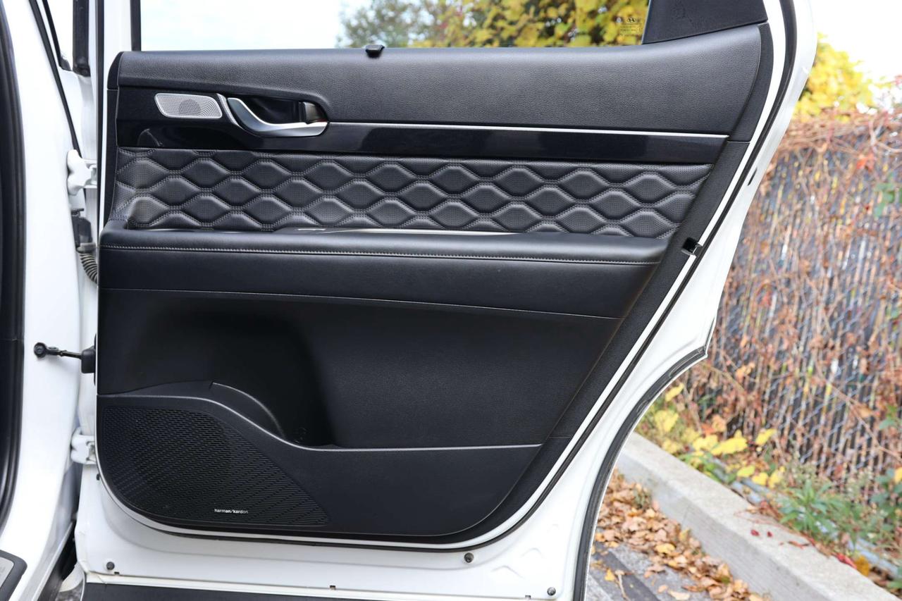 2021 Hyundai PALISADE ULTIMATE-CALLIGRAPHY-7PASS-AWD-R START/NAV/360 CAM/ADAPT CRUISE/BLIS/FCW/LKA/HUD/H&C SEATS/KEYLESS/CARPLAY/SUN&MOONROOF/W Photo
