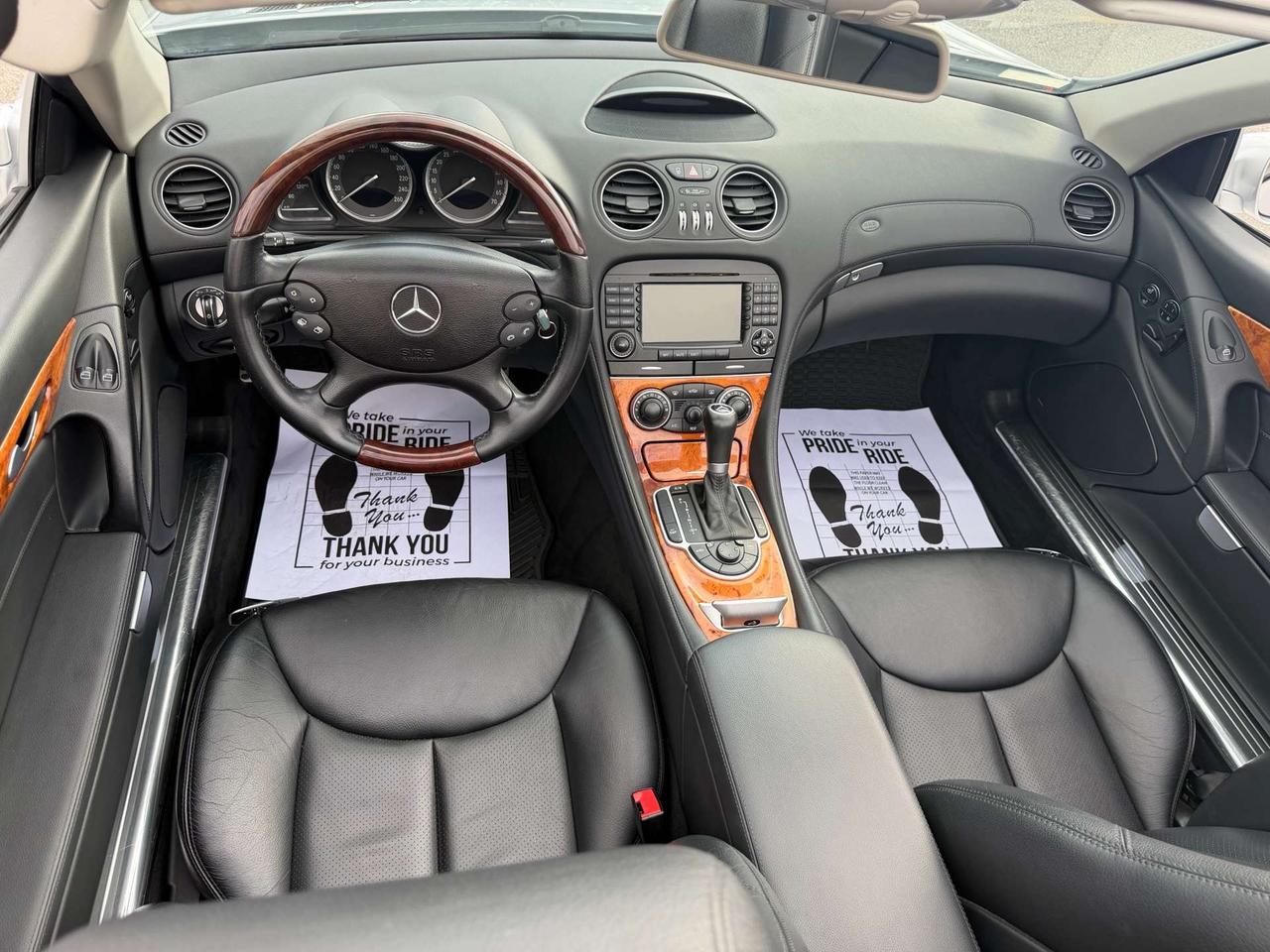 2007 Mercedes-Benz SL SL 550 ~ GLASS ROOF ~ NO ACCIDENTS ~ CERTIFIED Photo