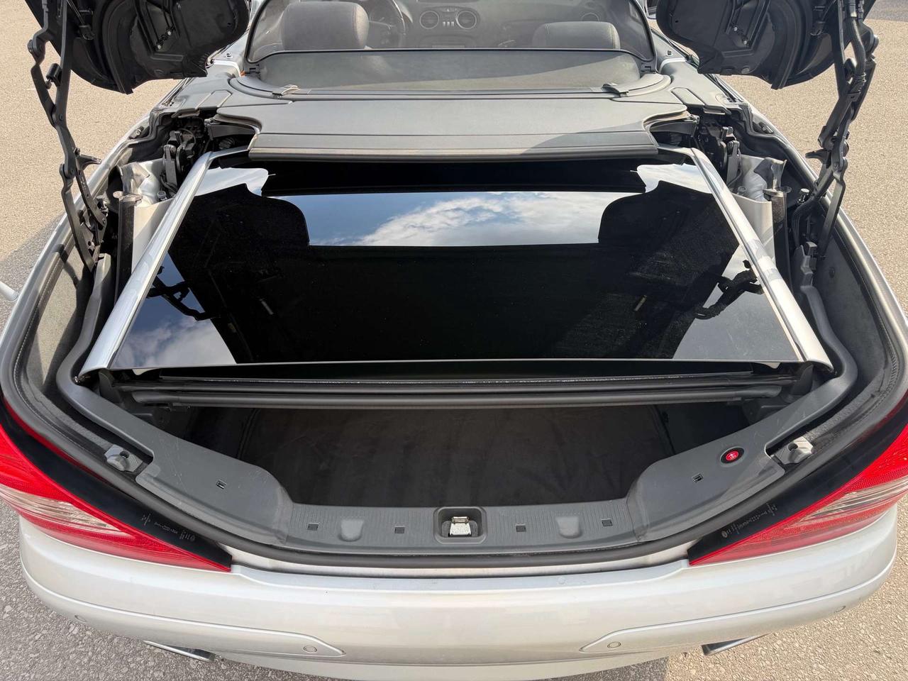 2007 Mercedes-Benz SL SL 550 ~ GLASS ROOF ~ NO ACCIDENTS ~ CERTIFIED Photo