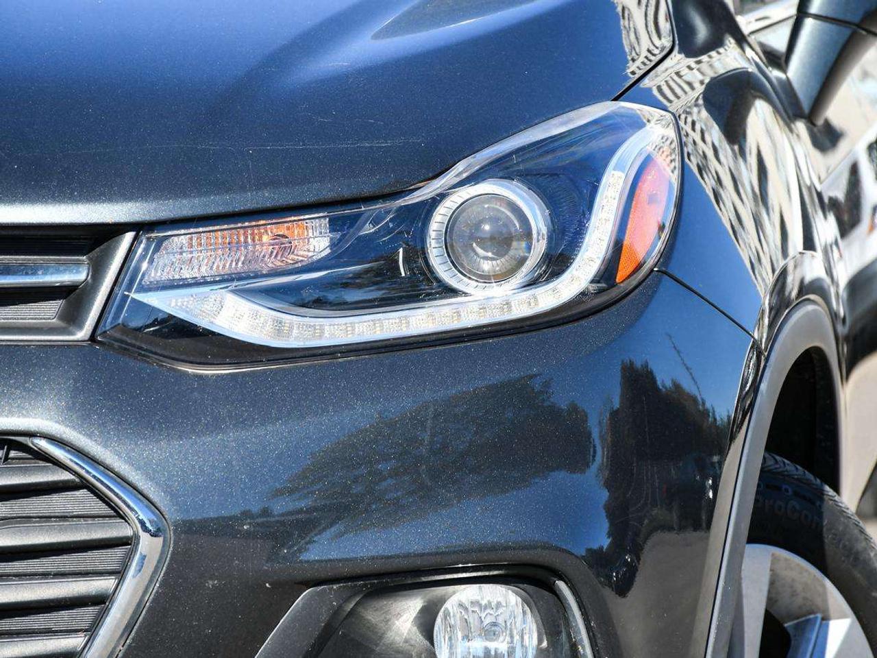 2020 Chevrolet Trax Premier AWD   Clean Carfax   Manager Special Photo