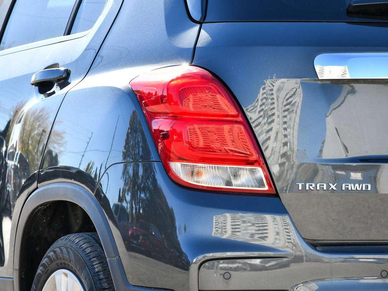 2020 Chevrolet Trax Premier AWD   Clean Carfax   Manager Special Photo