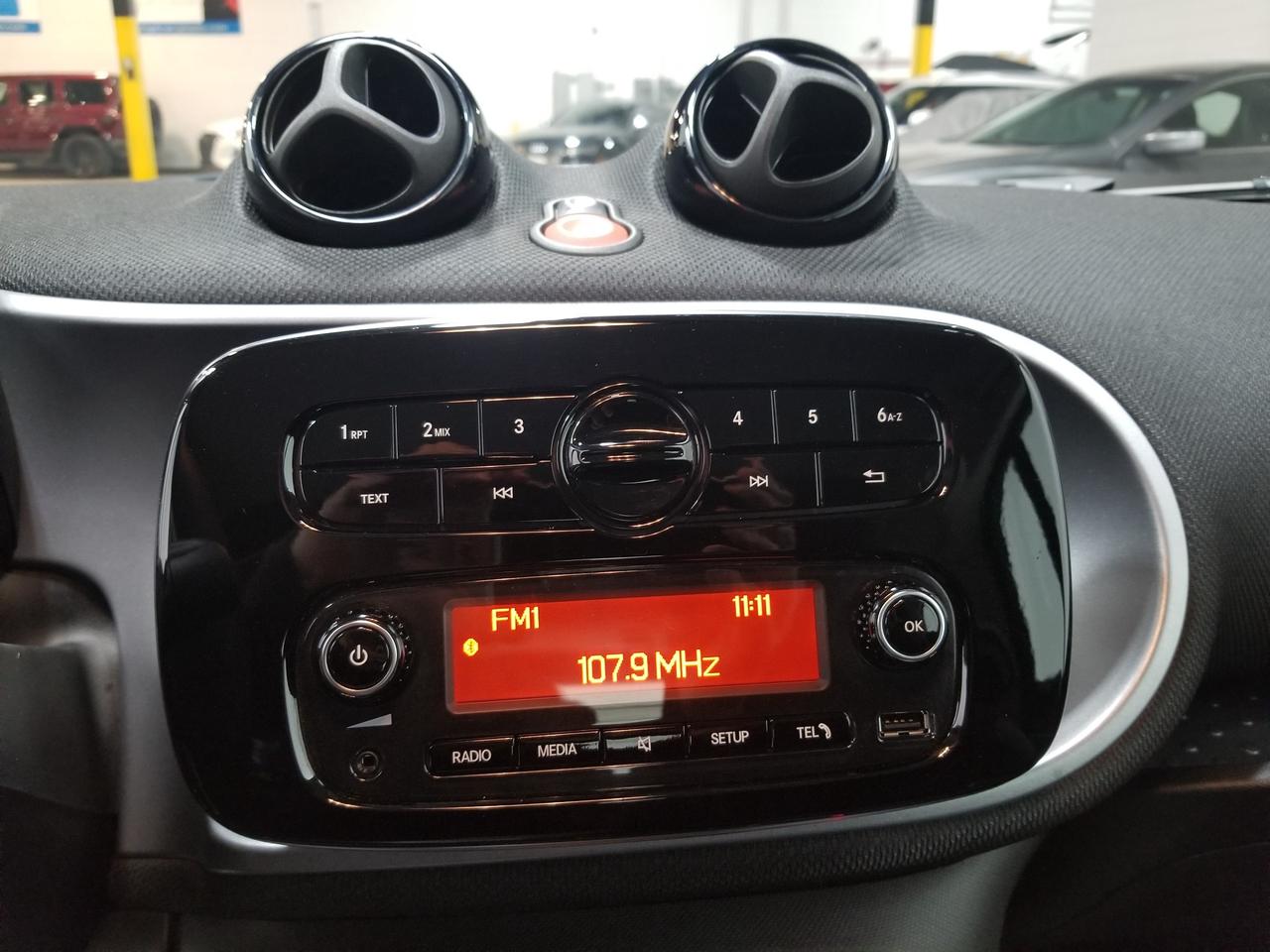 2018 Smart fortwo electric drive passion 2dr Coupe Photo