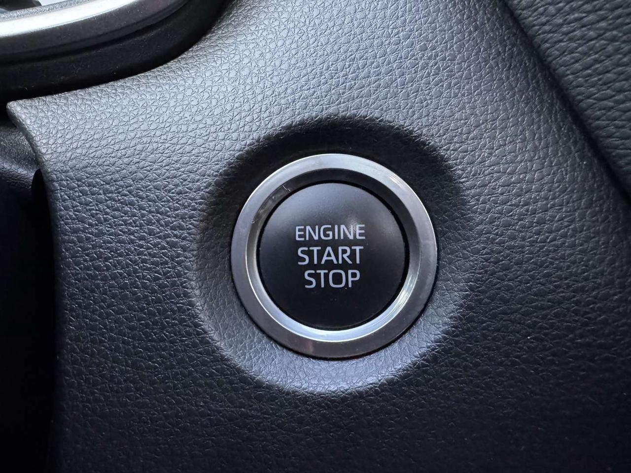 2020 Toyota Corolla XSE   Leather   Sunroof   Push Start Photo