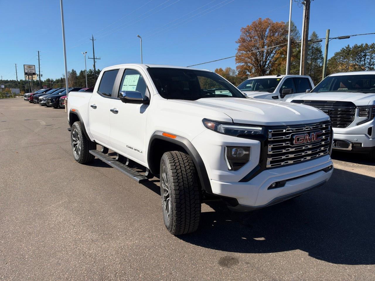 2026 GMC Canyon Crew Cab Short Box 4-Wheel Drive Denali Photo