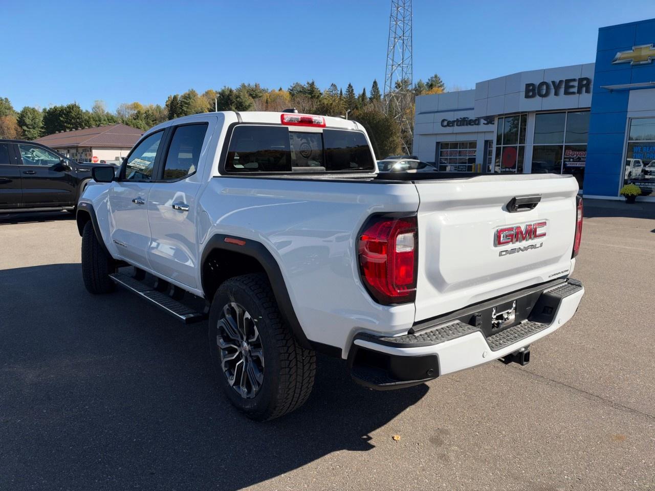2026 GMC Canyon Crew Cab Short Box 4-Wheel Drive Denali Photo
