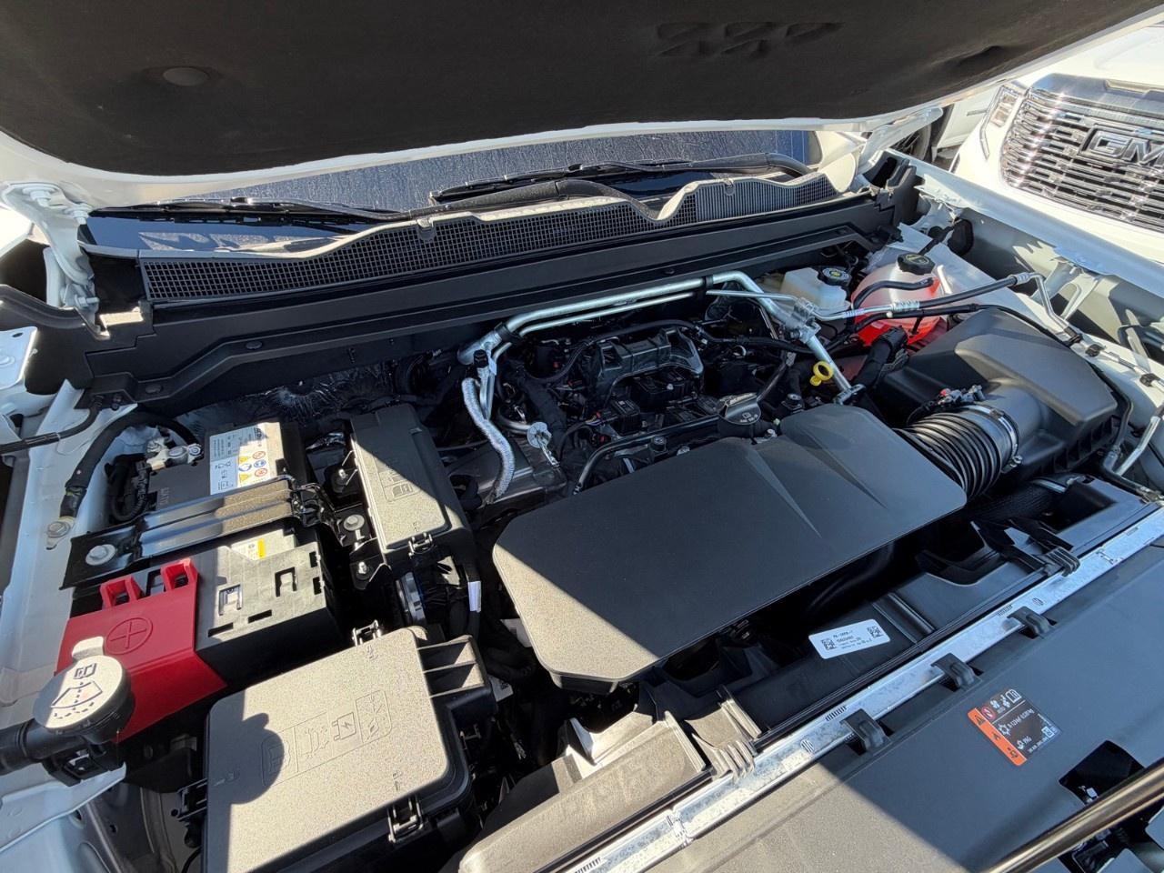 2026 GMC Canyon Crew Cab Short Box 4-Wheel Drive Denali Photo