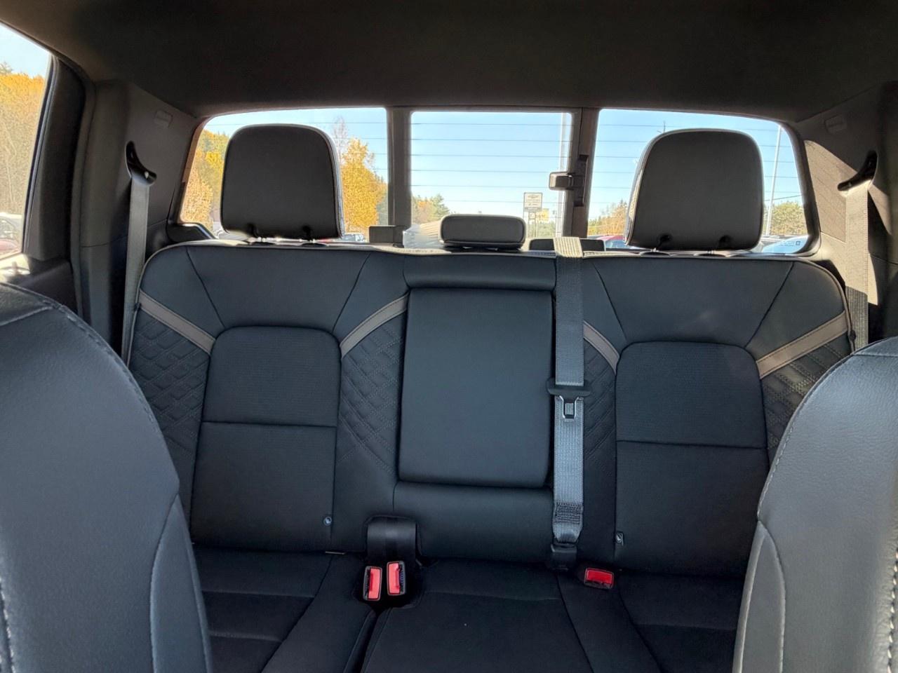 2026 GMC Canyon Crew Cab Short Box 4-Wheel Drive Denali Photo