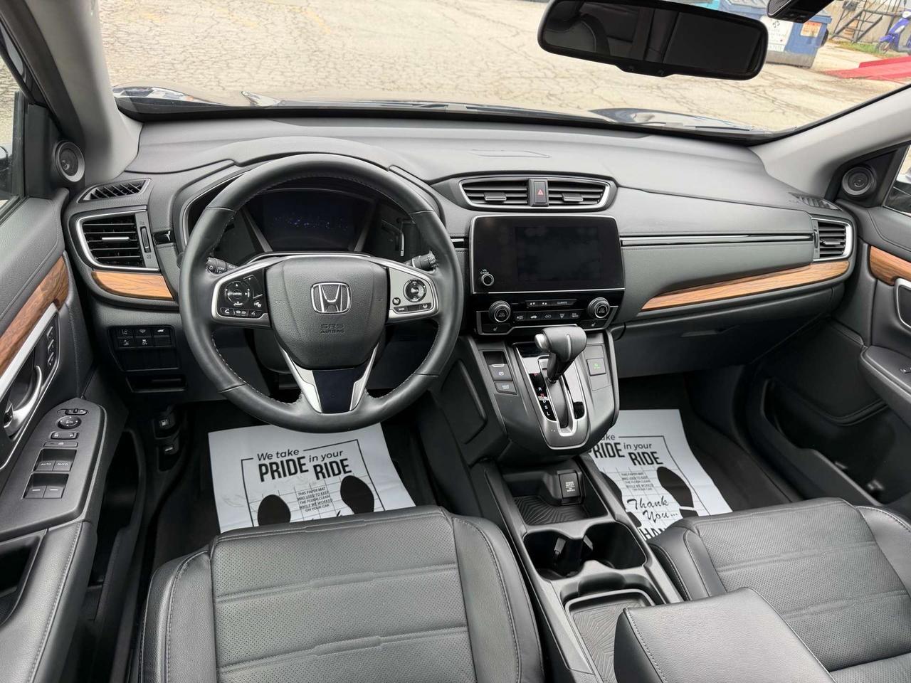 2019 Honda CR-V Touring ~ PANO ROOF ~ LEATHER ~ NO ACCIDENTS Photo