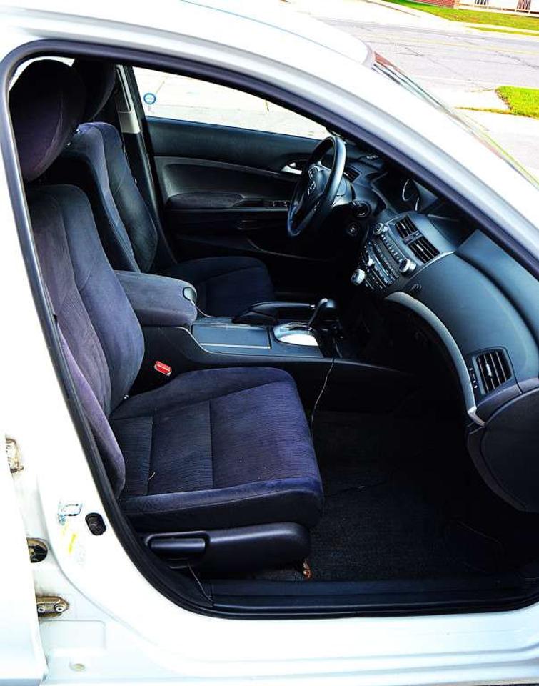 2011 Honda Accord 2.4 SE 4dr Sedan Automatic Photo