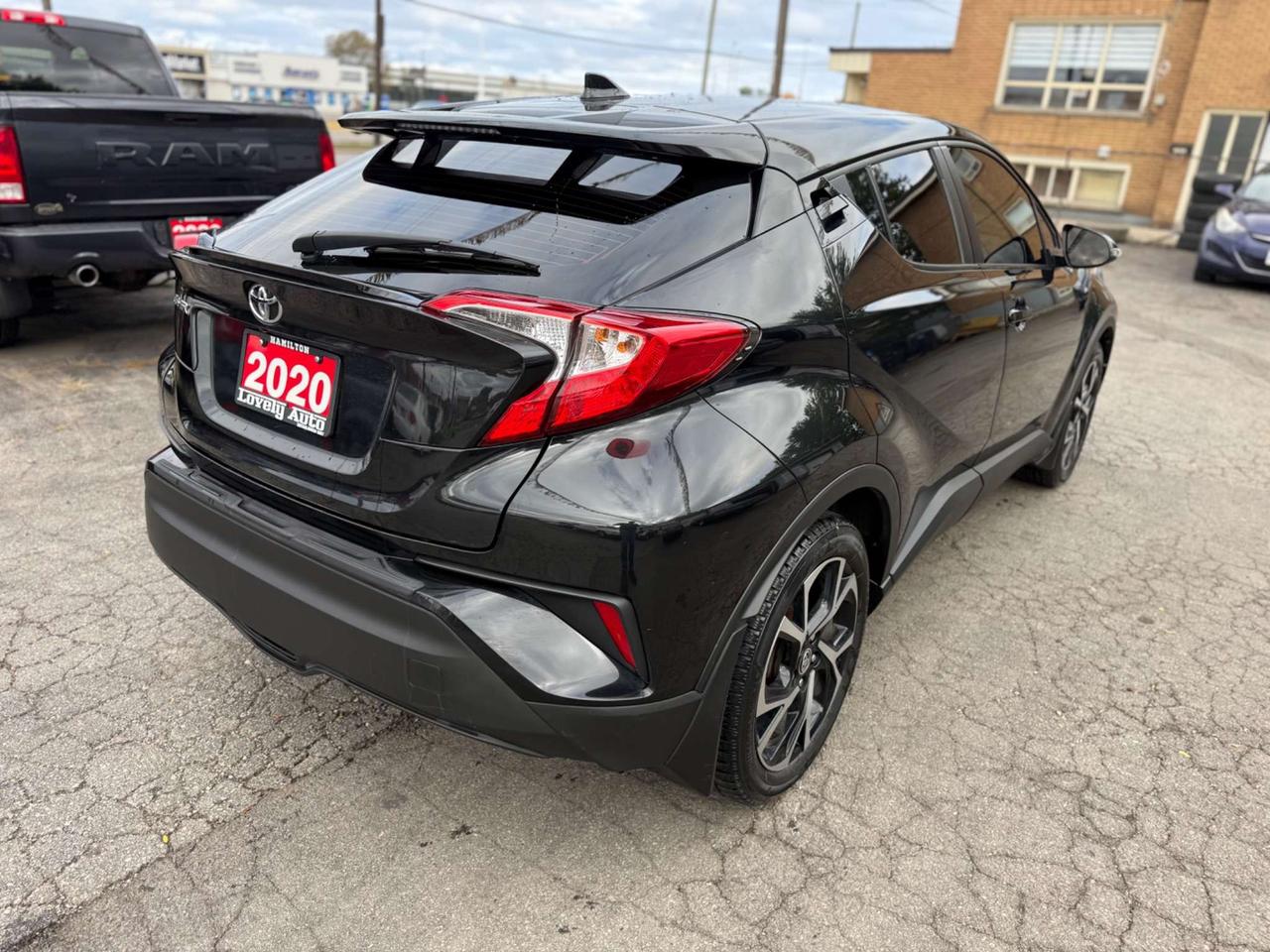 2020 Toyota C-HR XLE *CERTIFIED* Photo