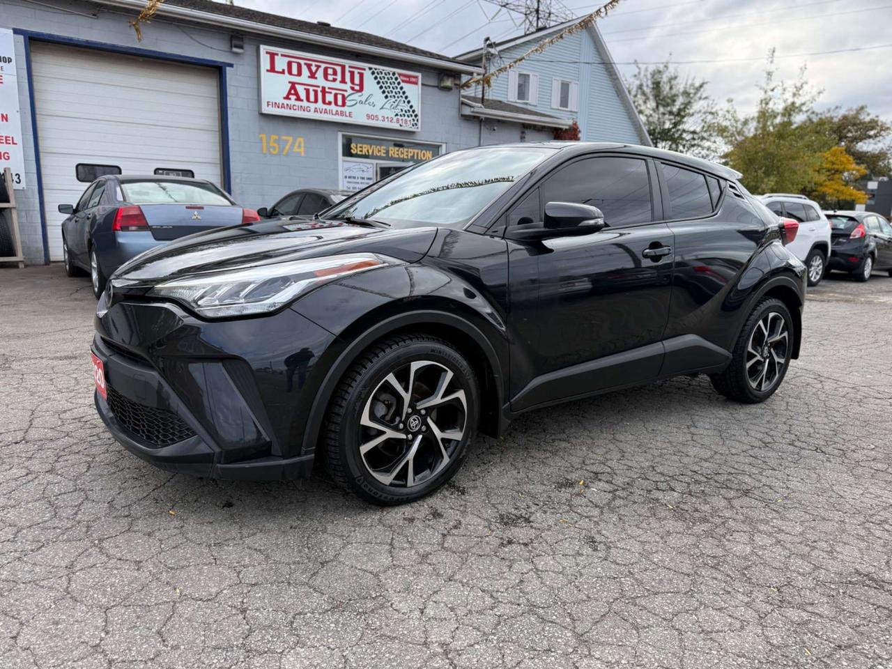 2020 Toyota C-HR XLE *CERTIFIED* Photo5