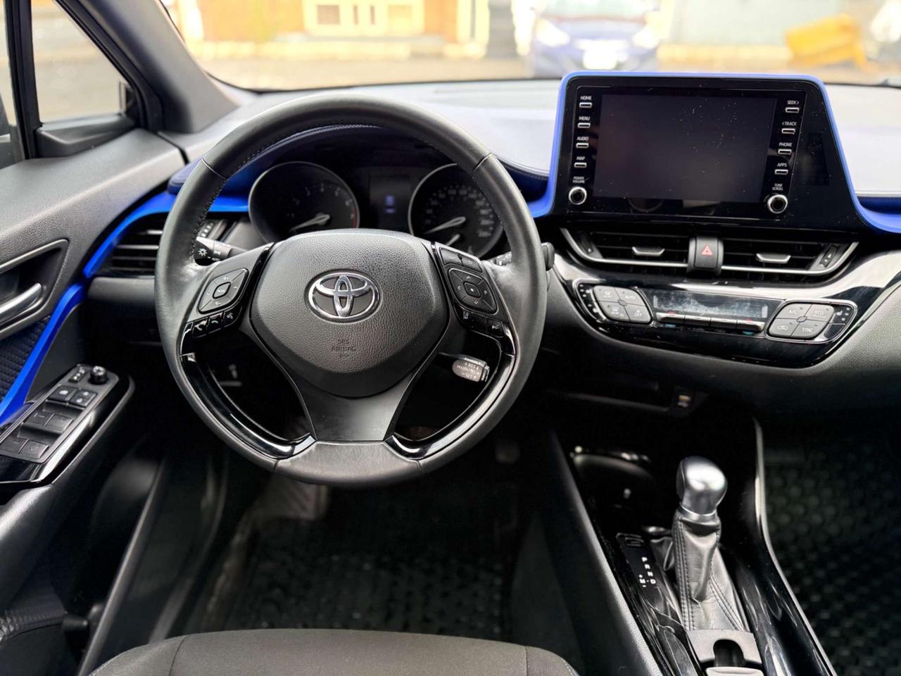 2020 Toyota C-HR XLE *CERTIFIED* Photo
