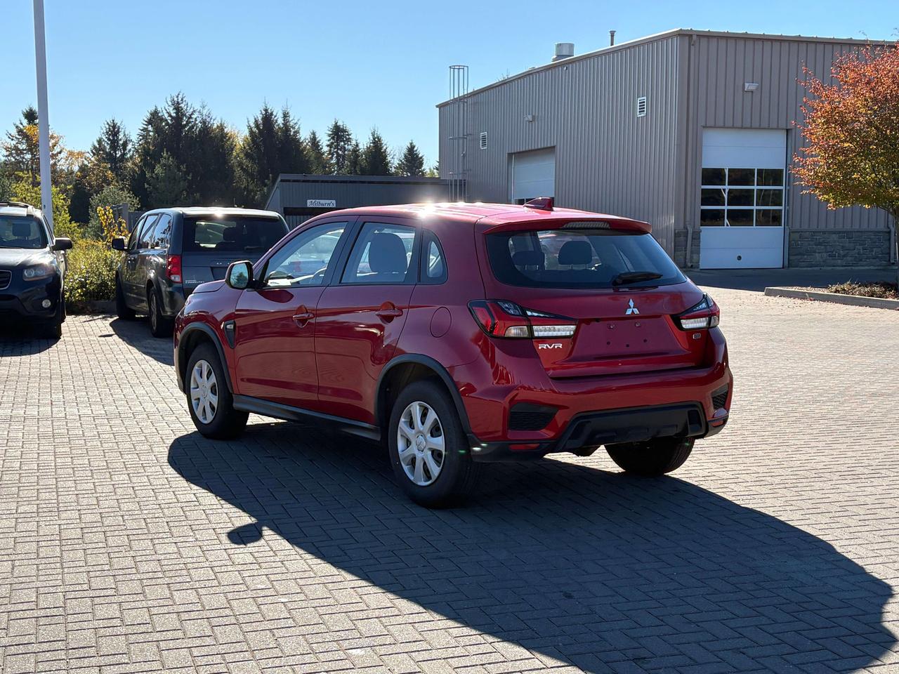 2026 Mitsubishi RVR ES AWC   Heated Seats   Apple CarPlay/Android Auto Photo4