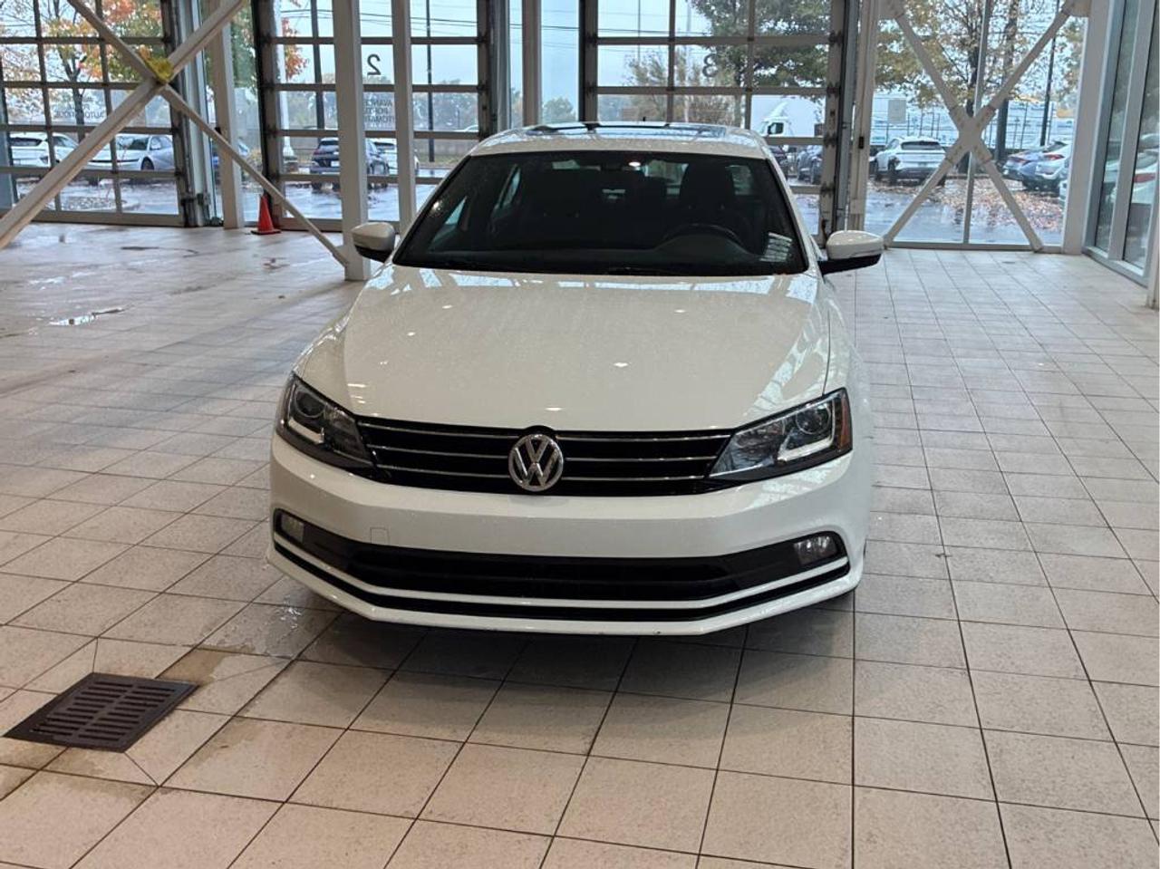 2016 Volkswagen Jetta Sport | 1 owner | Accident Free | Certified Photo5