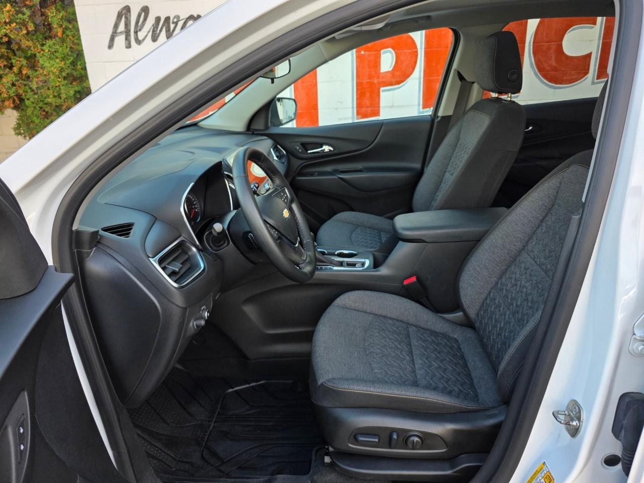 2022 Chevrolet Equinox LT w/1LT All-Wheel Drive Photo