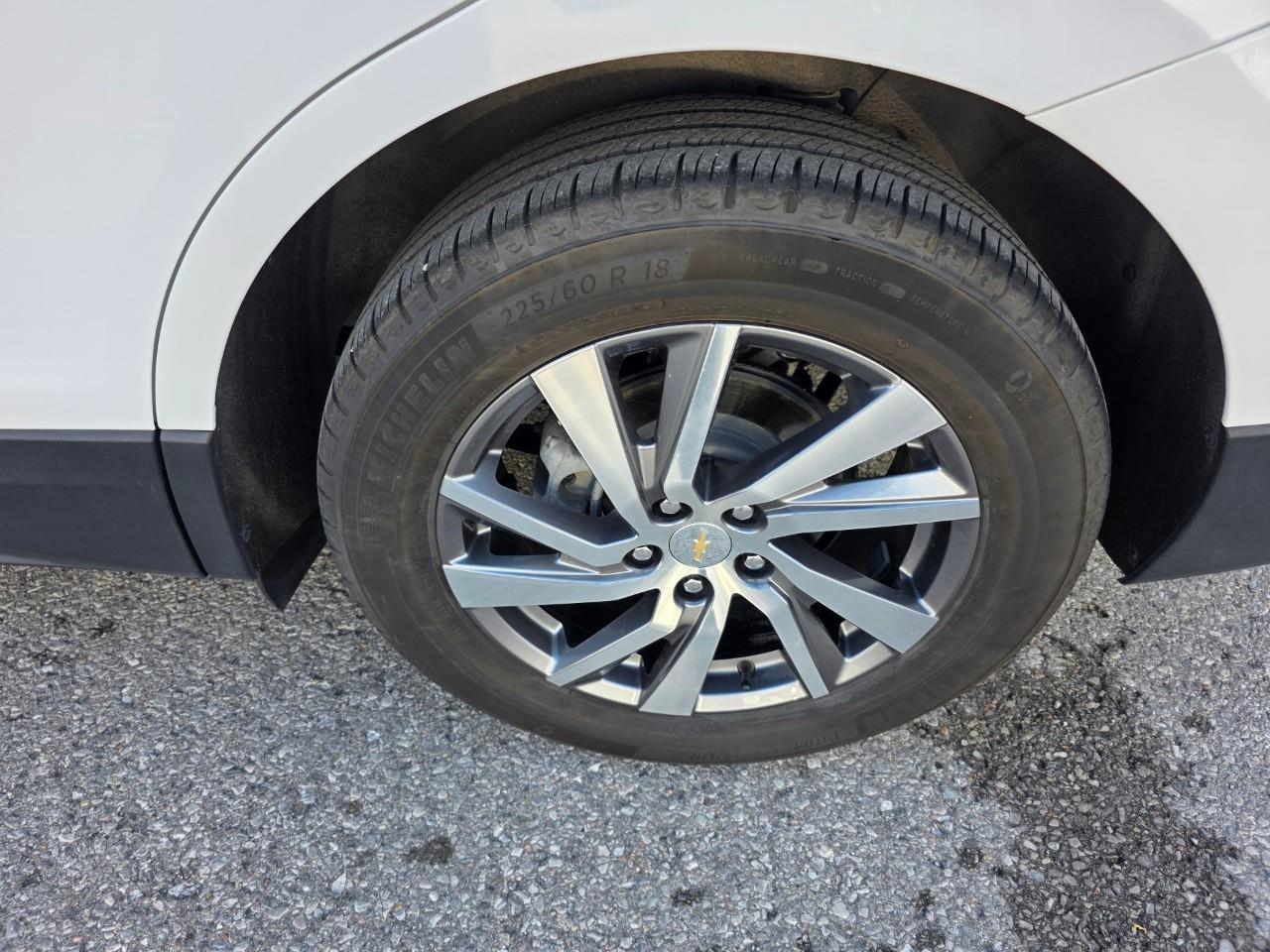 2022 Chevrolet Equinox LT w/1LT All-Wheel Drive Photo