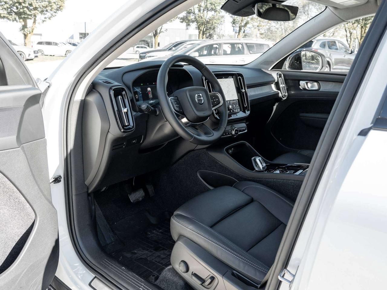 2026 Volvo XC40 PLUS^Leather Seats^Special CPO Rate from 2.99%* Photo