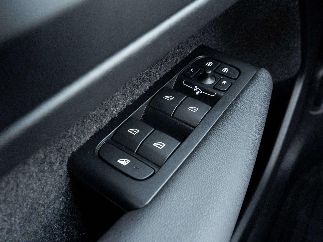 2026 Volvo XC40 PLUS^Leather Seats^Special CPO Rate from 2.99%* Photo