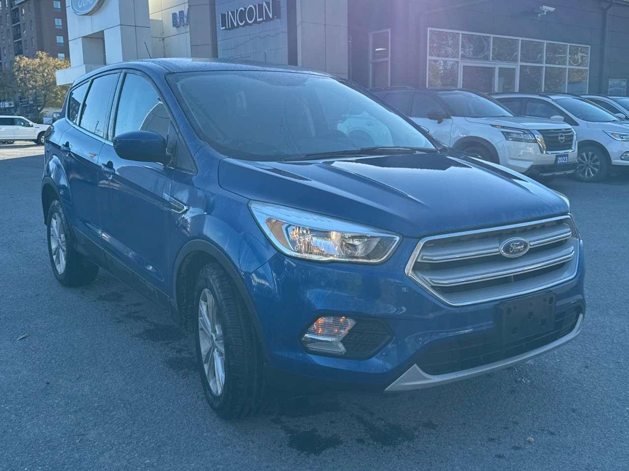 2019 Ford Escape SE   4WD   HEATED SEATS   1 OWNER Photo
