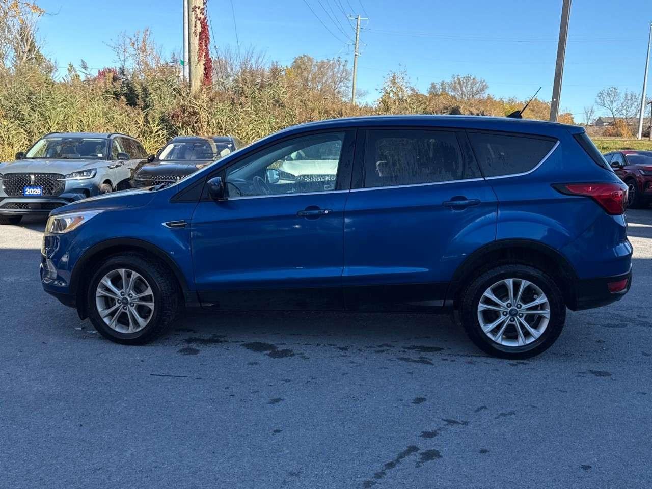 2019 Ford Escape SE   4WD   HEATED SEATS   1 OWNER Photo