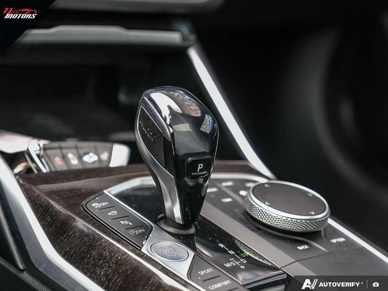 2020 BMW 3 Series 330i xDrive Sedan   M SPORT   360 CAM   HEADS UP DISPLAY Photo